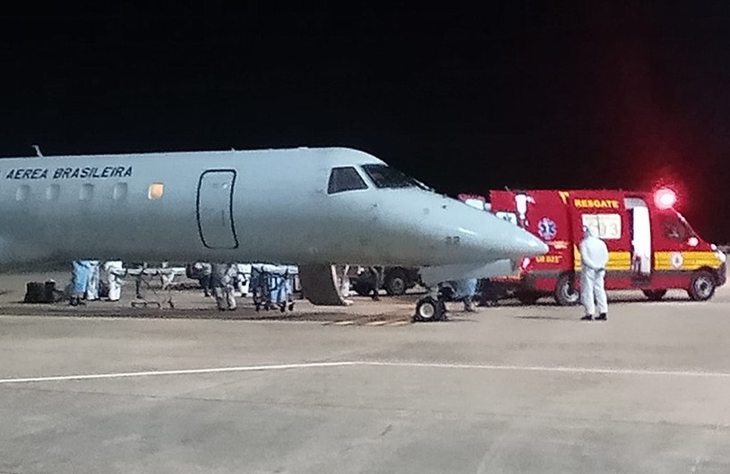 Pacientes do AM chegaram em Palmas em uma aeronave da Força Aérea Brasileira - Foto: Dock Júnior/Divulgação
