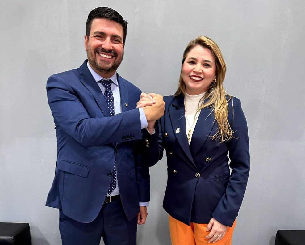 Augusto Rezende e Darlene Castro foram reeleitos para a Reitoria da Unitins com 96,8% dos votos válidos (Foto: Arquivo Pessoal)