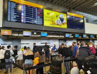 Cancelamentos e atrasos de voos afetam aeroportos internacionais
