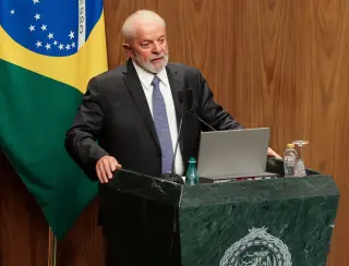Israel usa conta oficial nas redes para acusar Lula de negar Holocausto e governo classifica como 