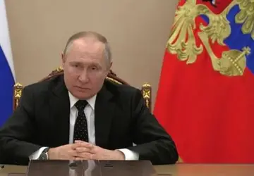 Vladimir Putin fazendo anúncio sobre força nuclear | © REUTERS