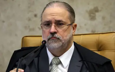 PGR afirma que indulto de Bolsonaro a Daniel Silveira foi constitucional
